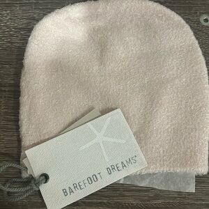 Barefoot Dreams infant hat